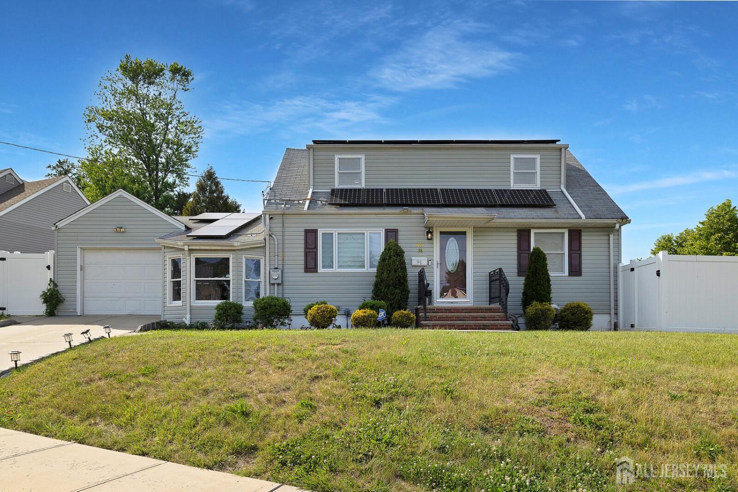 91 Crestview Road Fords, NJ 08863 - Photo 3 of 41