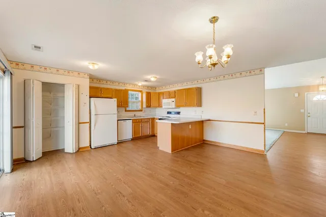 $315,000 | 7 Willow Wood Court, Taylors, SC 29687