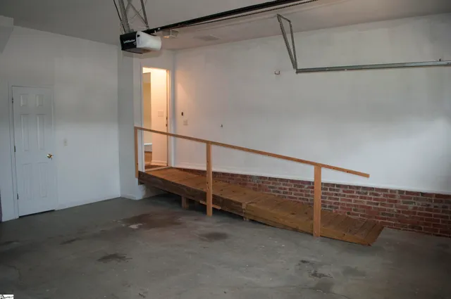 $359,900 | 7 Willow Wood Court, Taylors, SC 29687