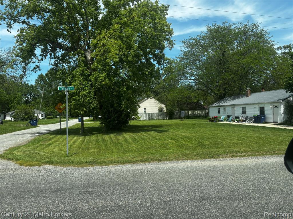 2665 Tatham Road Saginaw, MI 48601 - Photo 1 of 2