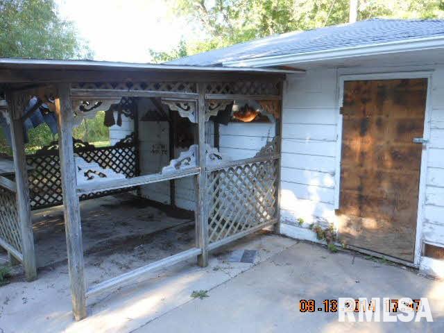 2865 Walnut Hill Road Walnut Hill, IL 62893 - Photo 3 of 10
