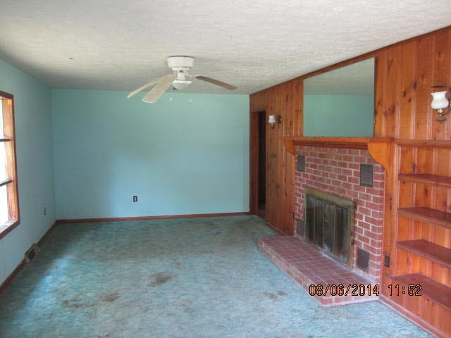 2865 Walnut Hill Road Walnut Hill, IL 62893 - Photo 5 of 10