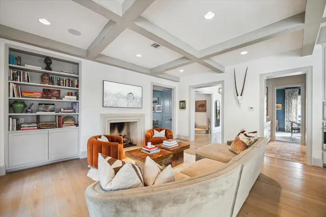 $2,395,000 | 6218 Burgoyne Road, Houston, TX 77057