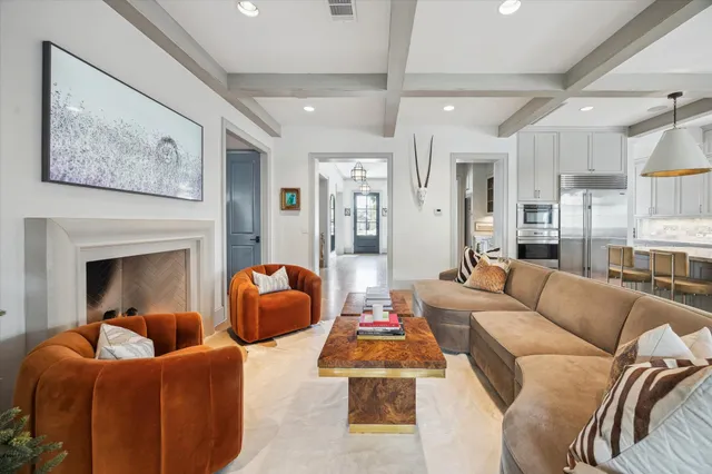 $2,395,000 | 6218 Burgoyne Road, Houston, TX 77057