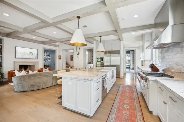 $2,395,000 | 6218 Burgoyne Road, Houston, TX 77057