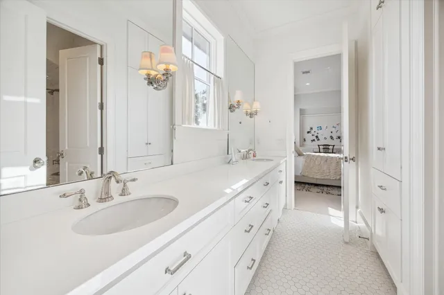 $2,395,000 | 6218 Burgoyne Road, Houston, TX 77057