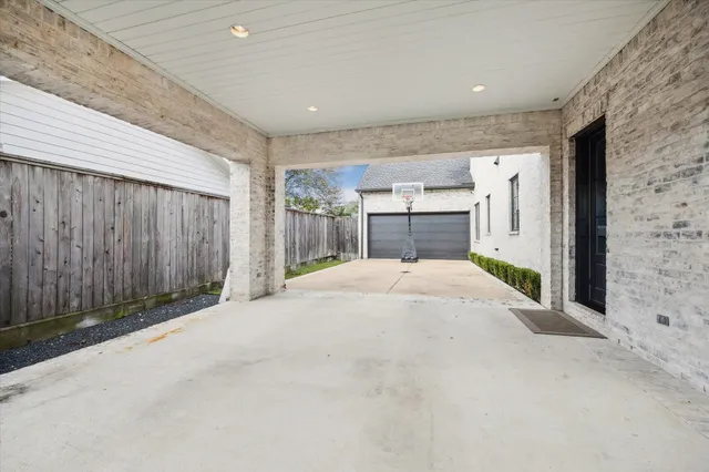 $2,395,000 | 6218 Burgoyne Road, Houston, TX 77057