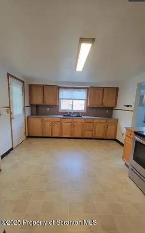 $1,250 | 67 East Columbus Avenue, Pittston, PA 18640