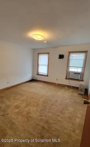 $1,250 | 67 East Columbus Avenue, Pittston, PA 18640