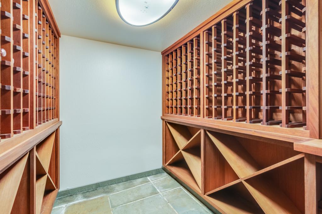 15915 Viewfield Road Monte Sereno, CA 95030 - Photo 23 of 32 Gallery Image 23