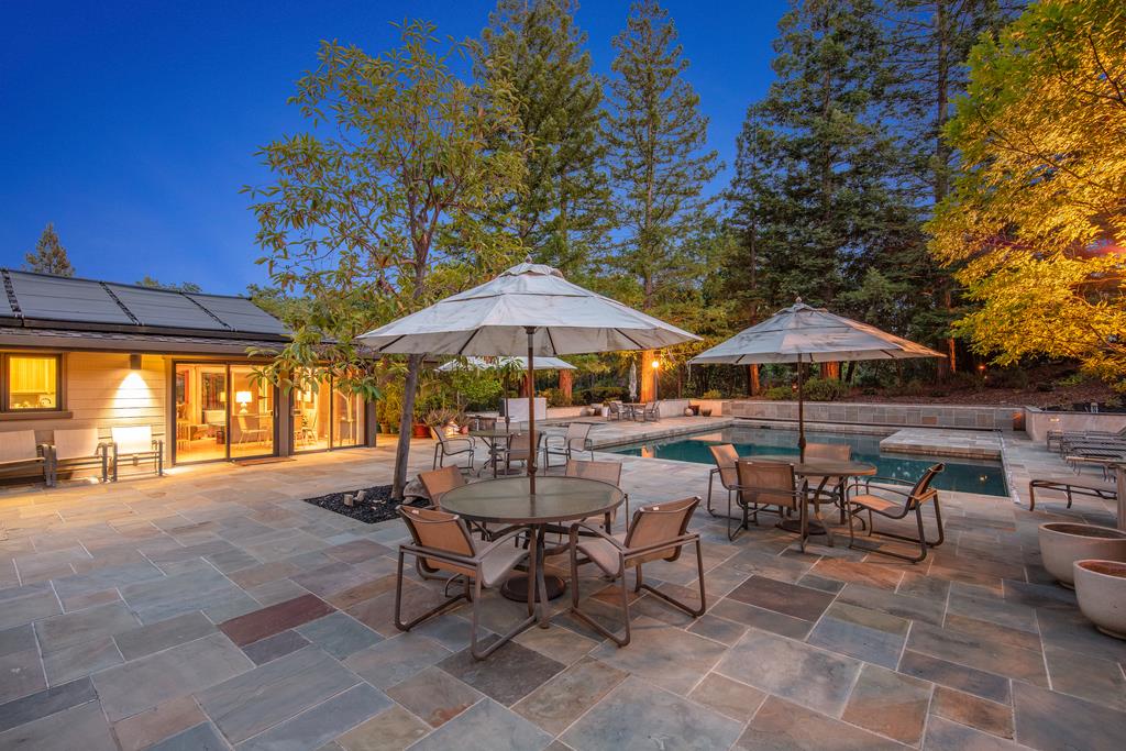 15915 Viewfield Road Monte Sereno, CA 95030 - Photo 26 of 32 Gallery Image 26