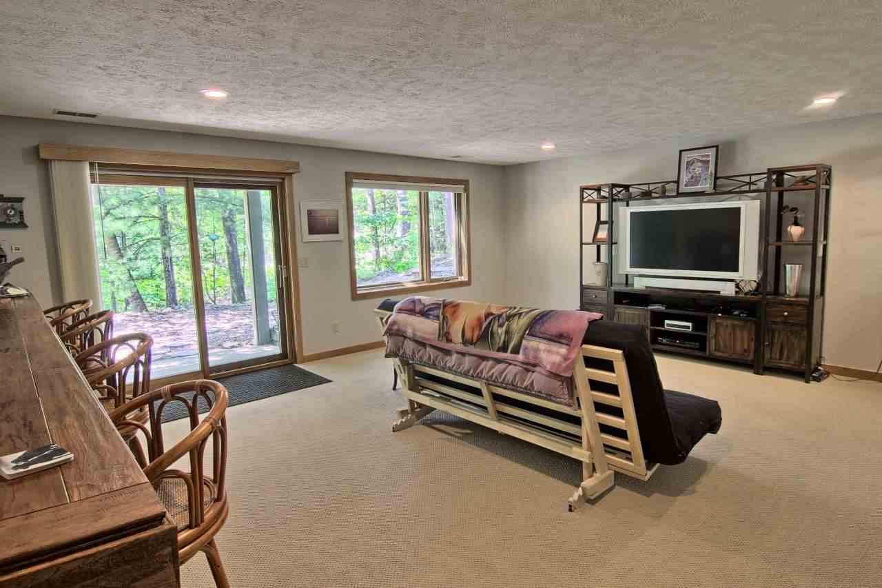 6742 Mission Ridge Traverse City, MI 49686 - Photo 19 of 41 1836001-18.JPG