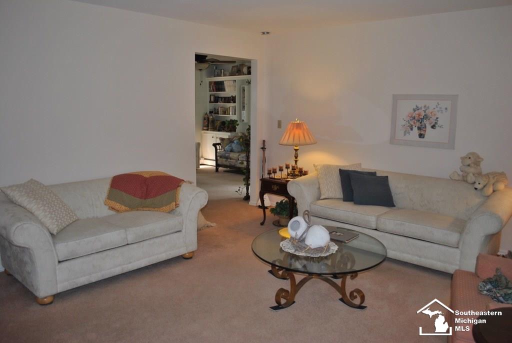 2192 East Hurd Road Monroe, MI 48162 - Photo 20 of 59 31360688-19.JPG