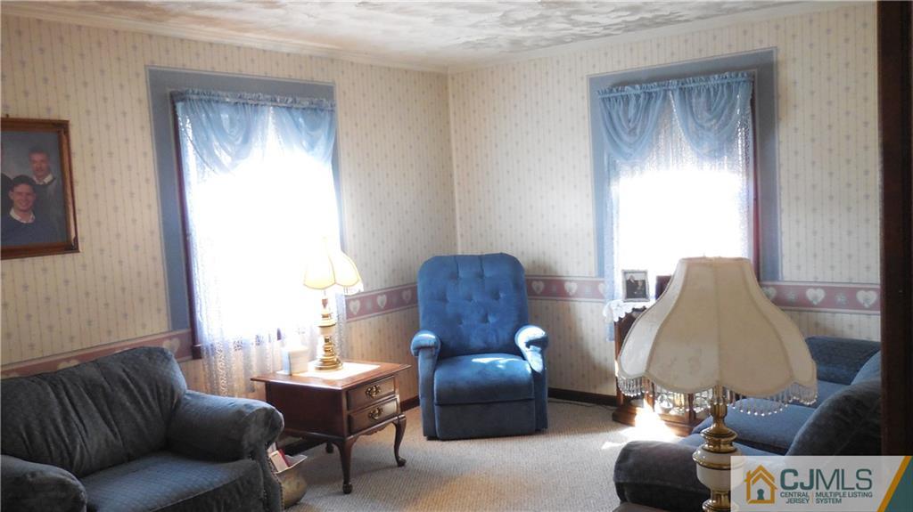 321 Cook Avenue Middlesex, NJ 08846 - Photo 3 of 15 Gallery Image 3