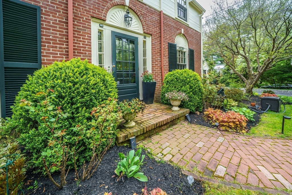 3 Viles Street Weston, MA 02493 - Photo 5 of 17