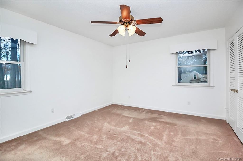 7201 Ridge Lane Road, Unit 10 Charlotte, NC 28262 - Photo 15 of 28 Gallery Image 15