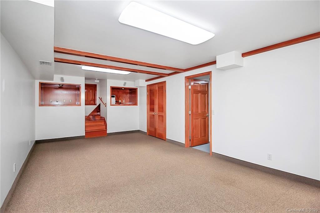 7201 Ridge Lane Road, Unit 10 Charlotte, NC 28262 - Photo 19 of 28 Gallery Image 19