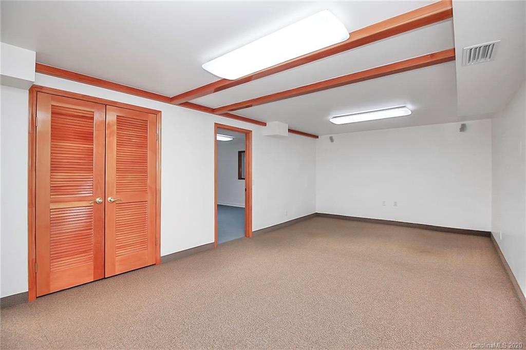 7201 Ridge Lane Road, Unit 10 Charlotte, NC 28262 - Photo 20 of 28 Gallery Image 20