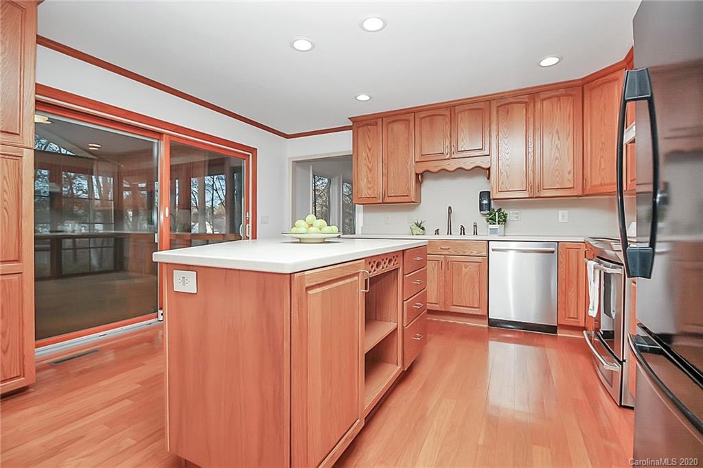 7201 Ridge Lane Road, Unit 10 Charlotte, NC 28262 - Photo 6 of 28 Gallery Image 6