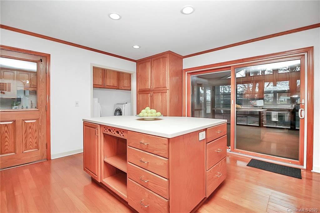 7201 Ridge Lane Road, Unit 10 Charlotte, NC 28262 - Photo 7 of 28 Gallery Image 7