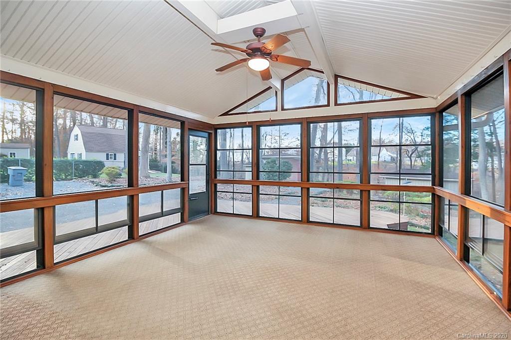 7201 Ridge Lane Road, Unit 10 Charlotte, NC 28262 - Photo 9 of 28 Gallery Image 9