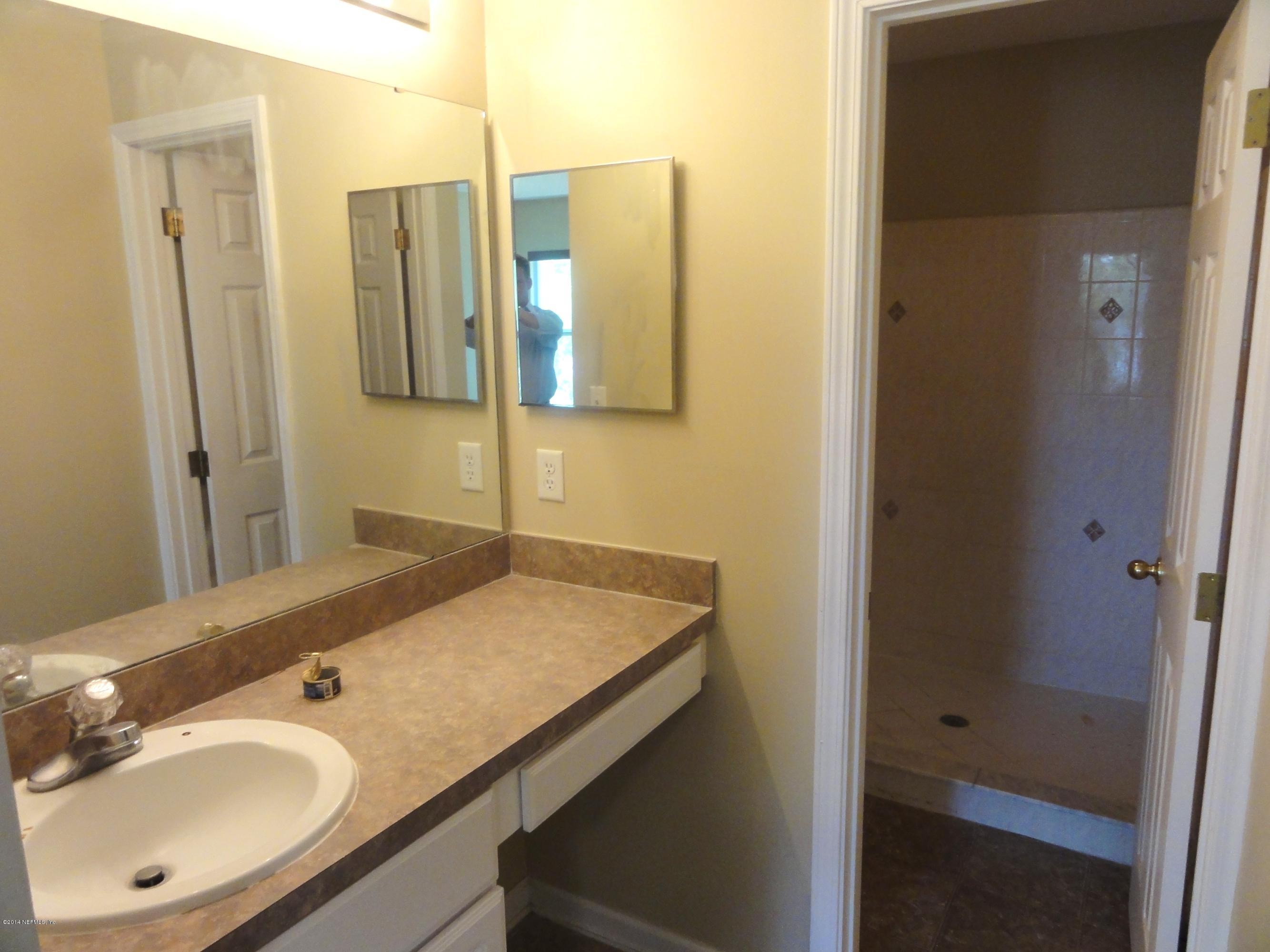 1143 Lee Road Jacksonville, FL 32225 - Photo 9 of 14 Master Bathroom