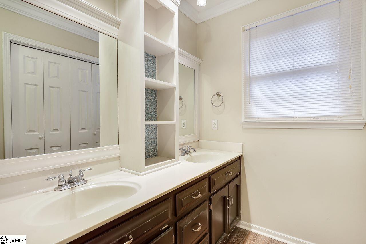 605 Spring Meadow Way Simpsonville, SC 29680 - Photo 30 of 36 Gallery Image 30