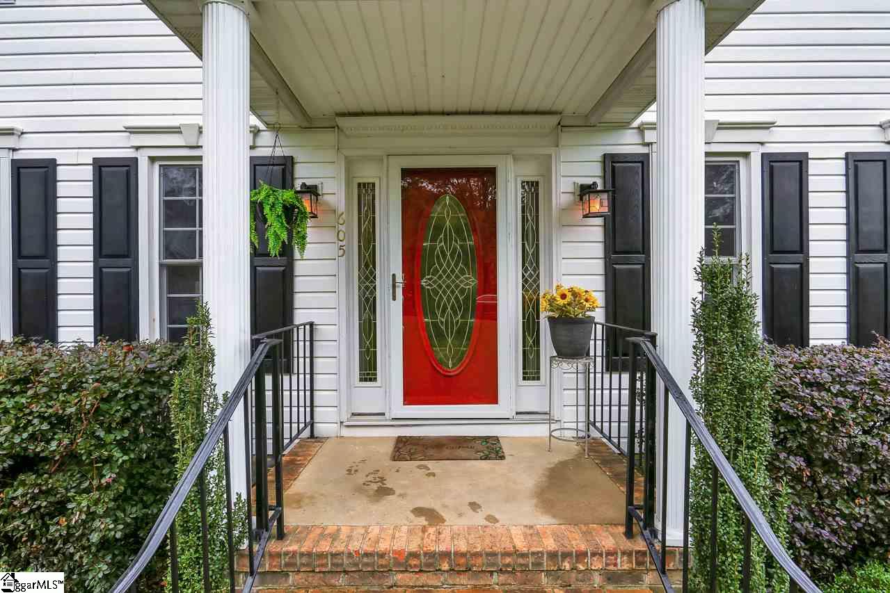 605 Spring Meadow Way Simpsonville, SC 29680 - Photo 5 of 36 Gallery Image 5