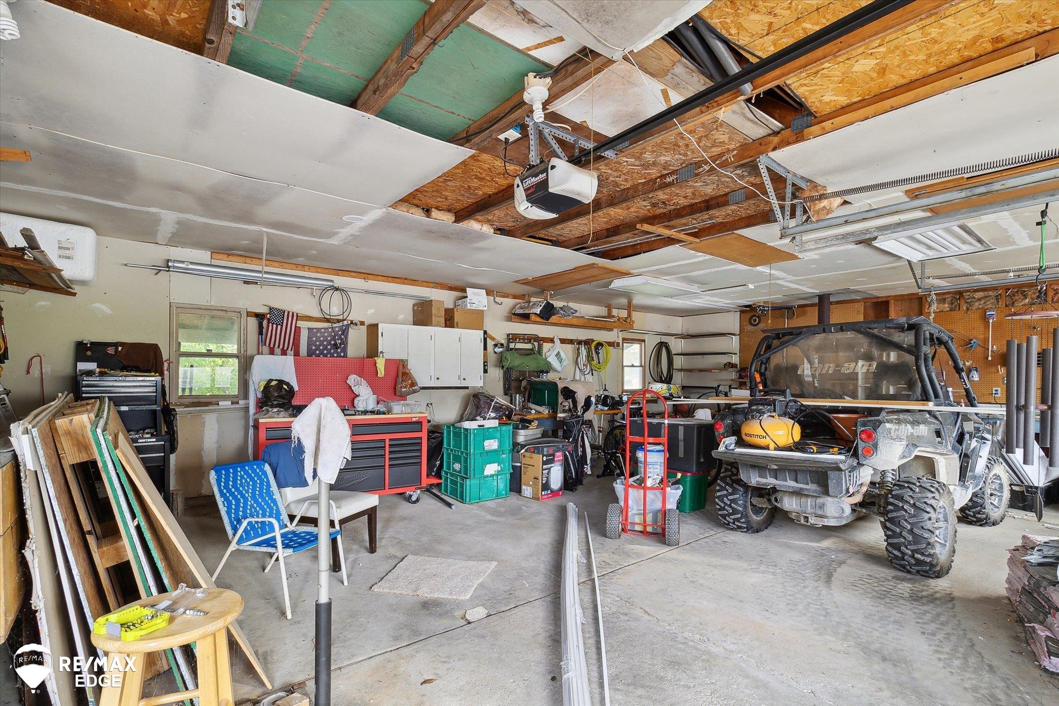 2181 South Oak Road Davison, MI 48423 - Photo 36 of 54 50157397-80b75d37-be14-4431-ae79-52b7586ea6d0.JPG