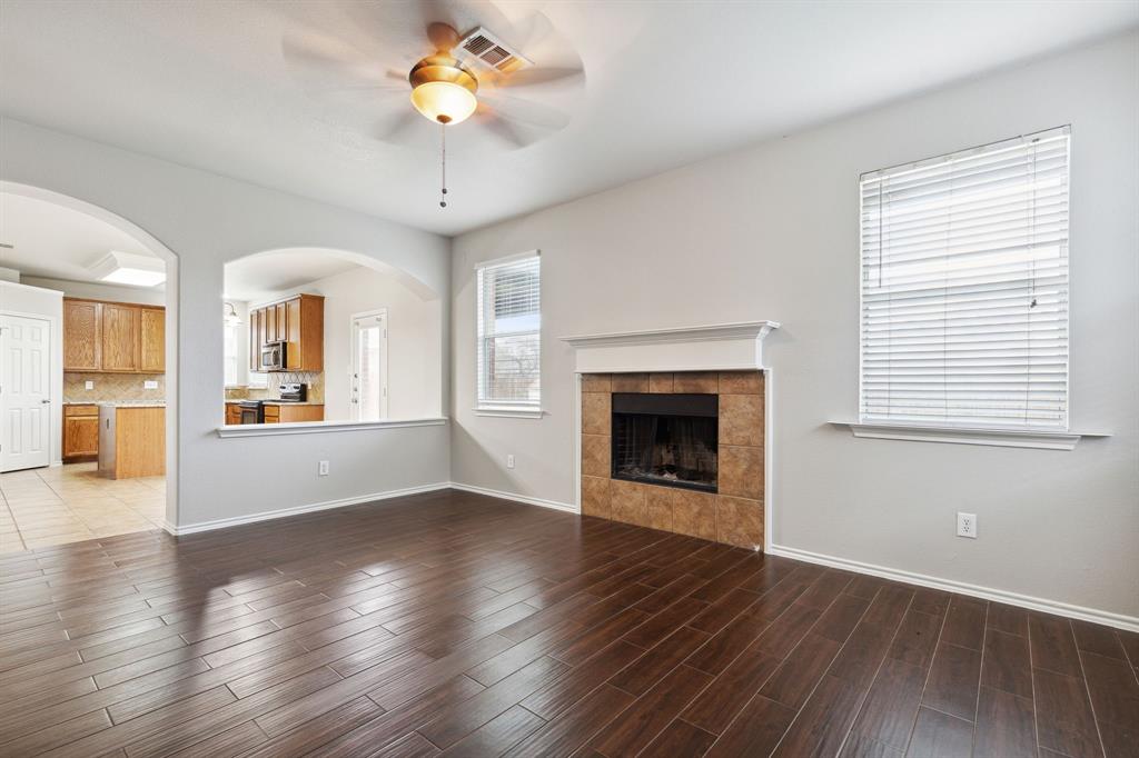 10813 Middleglen Road Fort Worth, TX 76052 - Photo 6 of 12