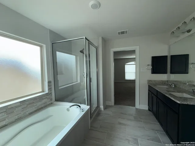 $2,895 | 27610 Falls Cove, Boerne, TX 78015