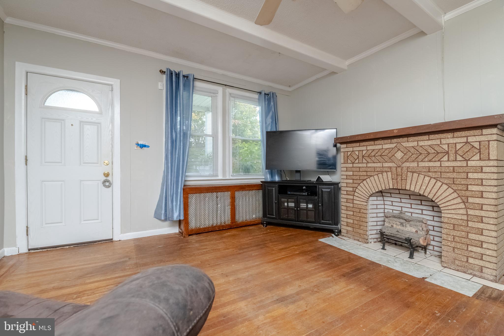 610 Elmwood Road Baltimore, MD 21206 - Photo 7 of 44