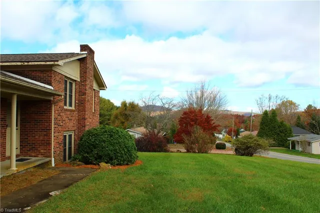 $230,000 | 184 Deer Haven Road, Sparta, NC 28675