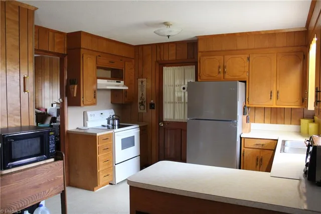 $230,000 | 184 Deer Haven Road, Sparta, NC 28675