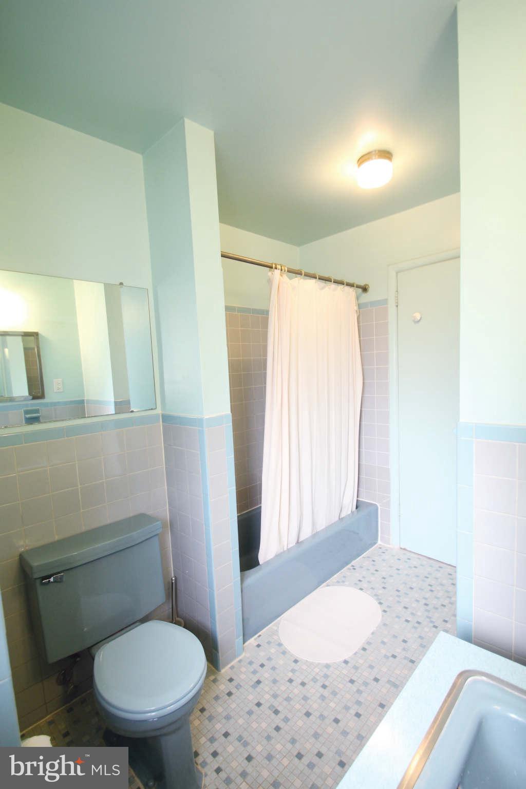 2413 Spencer Road Silver Spring, MD 20910 - Photo 9 of 30 Bath (Master)