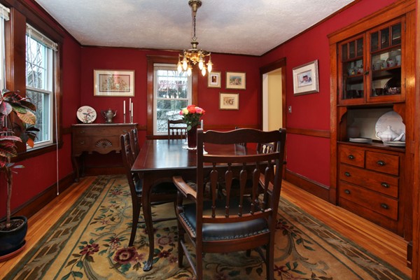 35 Leonard Road Melrose, MA 02176 - Photo 4 of 16 Gallery Image 4
