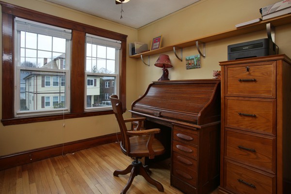 35 Leonard Road Melrose, MA 02176 - Photo 5 of 16 Gallery Image 5