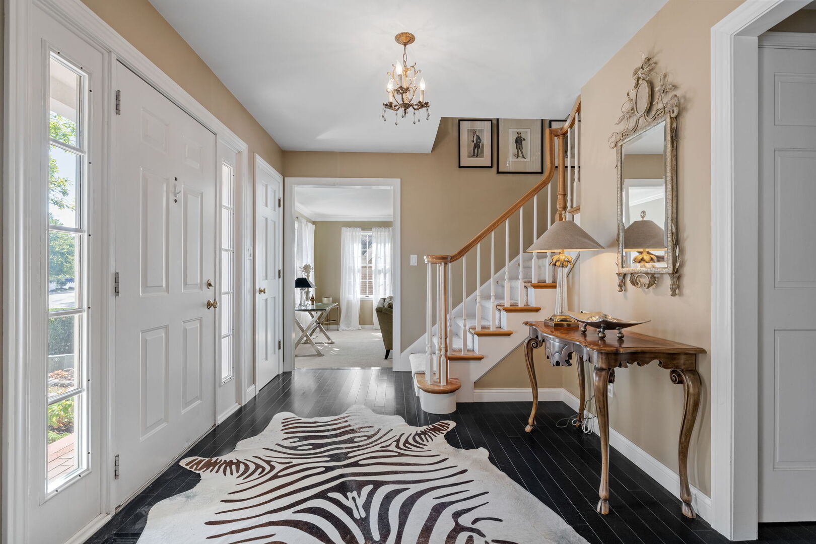 728 Stonebridge Road Frankfort, IL 60423 - Photo 3 of 36 Gallery Image 3
