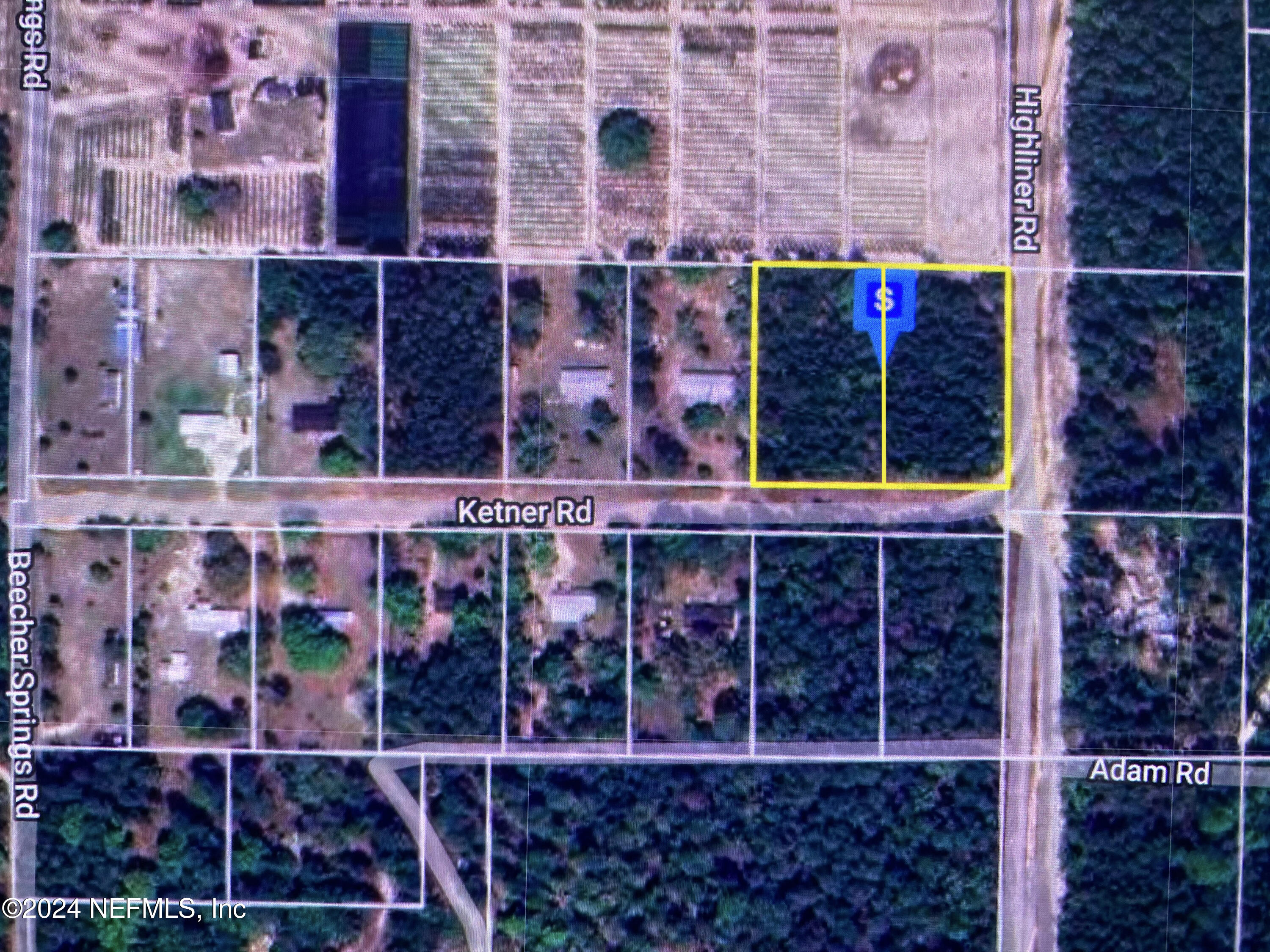 140 Highliner Road Welaka, FL 32112 - Photo 2 of 4 front view of a house with a small yard
