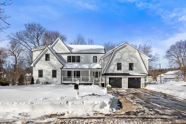 $3,425,000 | 15 Mayflower Road, Winchester, MA 01890