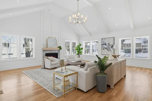 $3,425,000 | 15 Mayflower Road, Winchester, MA 01890