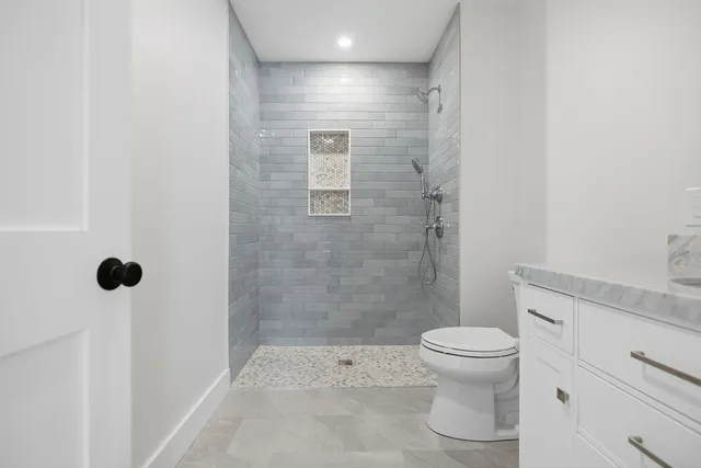 $3,425,000 | 15 Mayflower Road, Winchester, MA 01890