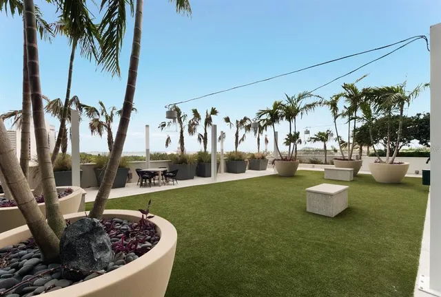 $3,395,000 | 540 North Tamiami Trail, Unit 802, Sarasota, FL 34236