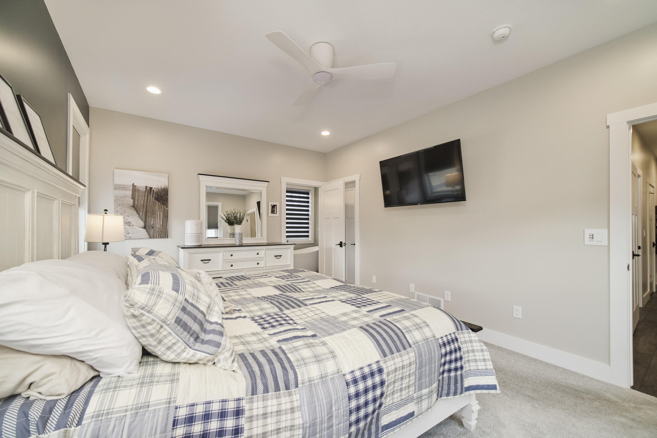 10201 Opal Ridge Drive Onekama, MI 49675 - Photo 28 of 88 Primary opening to private bath