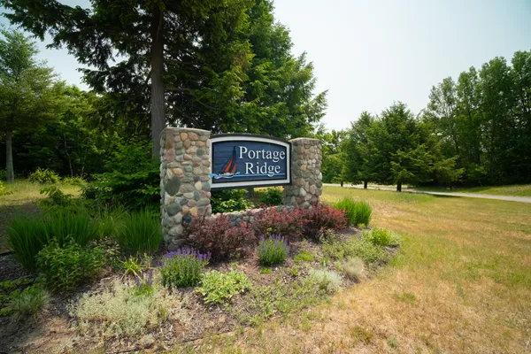 $820,000 | 10201 Opal Ridge Drive, Onekama, MI 49675