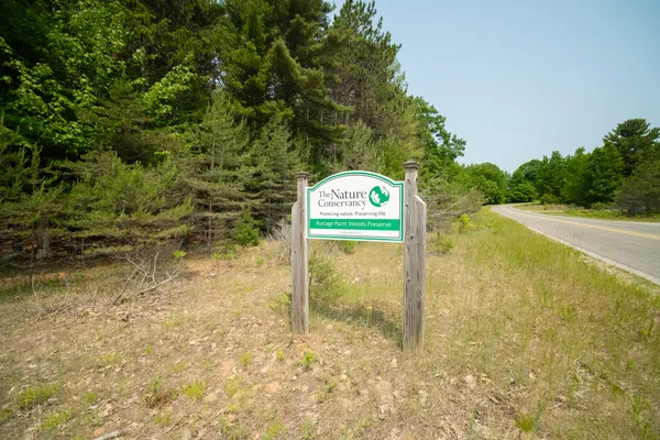 $820,000 | 10201 Opal Ridge Drive, Onekama, MI 49675