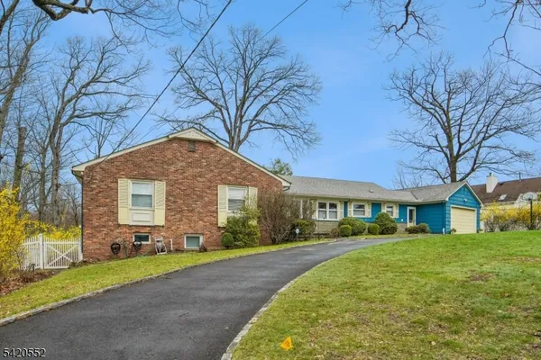 $975,000 | 3 W Road, West Orange, NJ 07052