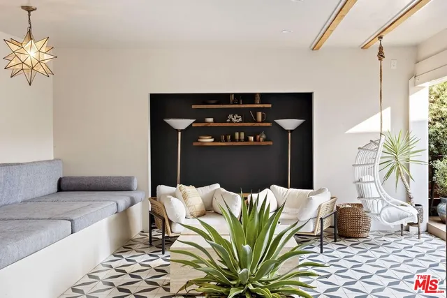 $15,000 | 6677 Maryland Drive, Los Angeles, CA 90048