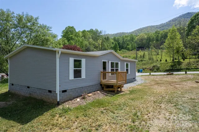 $284,000 | 1451 Newfound Road, Leicester, NC 28748