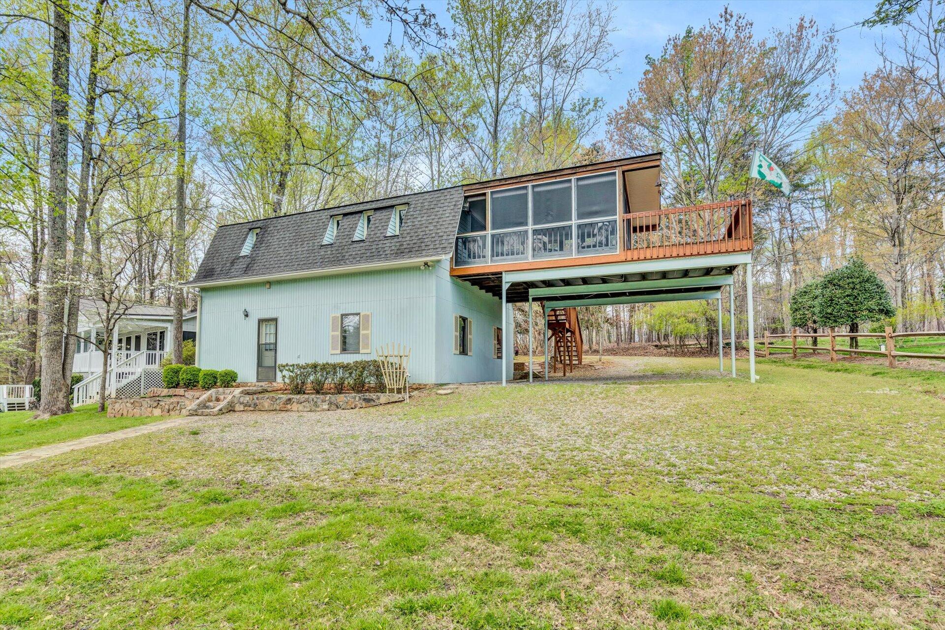 5828 Smith Mountain Road Penhook, VA 24137 - Photo 13 of 42 03-040920220037